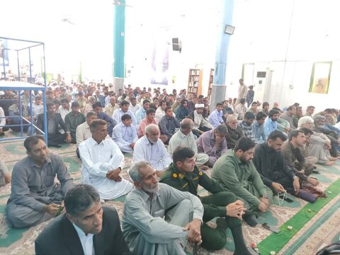 تصاویر/ اقامه نماز جمعه ریگان