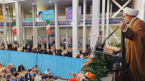 تصاویر/ اقامه نماز جمعه رابر