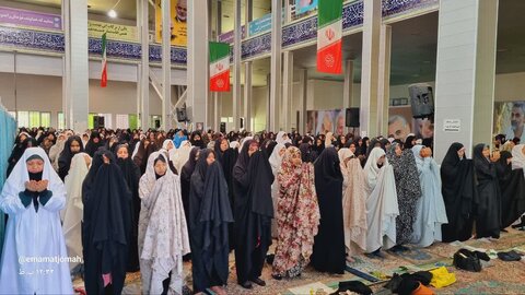 تصاویر/ اقامه نماز جمعه رابر