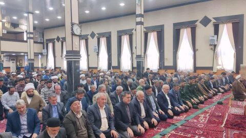 تصاویر/ آیین عبادی سیاسی نماز جمعه چهاربرج