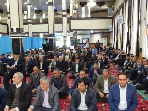 تصاویر/ آیین عبادی سیاسی نماز جمعه چهاربرج