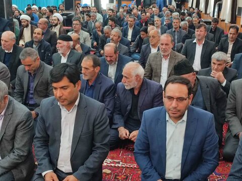 تصاویر/ آیین عبادی سیاسی نماز جمعه چهاربرج