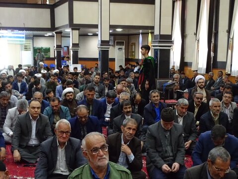 تصاویر/ آیین عبادی سیاسی نماز جمعه چهاربرج