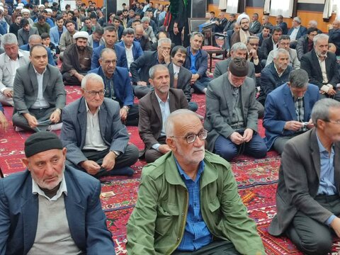 تصاویر/ آیین عبادی سیاسی نماز جمعه چهاربرج