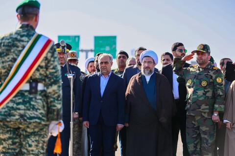 تصاویر/ رژه روز ارتش در تبریز