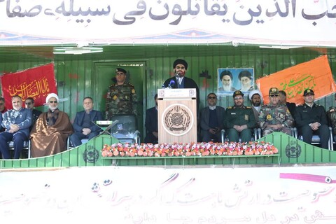 تصاویر/ رژه روز ارتش در زنجان