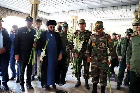 تصاویر/ رژه روز ارتش در زنجان