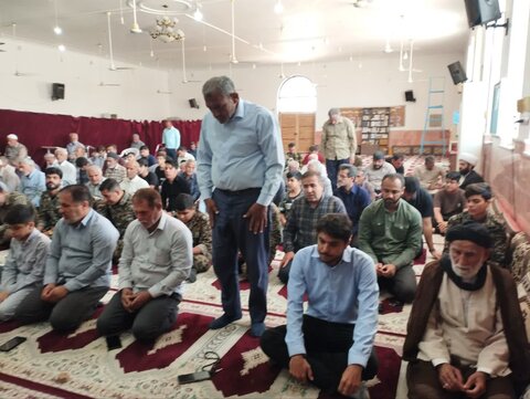 نمازجمعه امروز شهر سعدآباد به روایت تصاویر