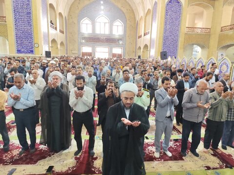 تصاویر/ اقامه نماز جمعه بم