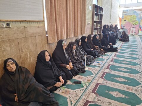 تصاویر/ اقامه نماز جمعه بلورد