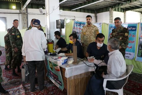 تصاویر اقامه نماز جمعه در بروجرد