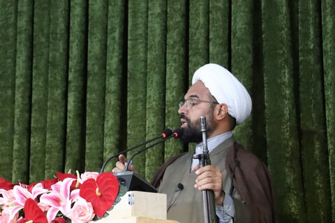 تصاویر/ اقامه نماز جمعه ماهان