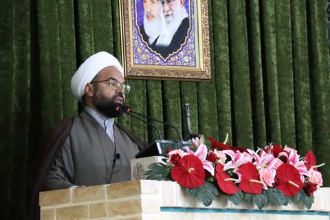 تصاویر/ اقامه نماز جمعه ماهان