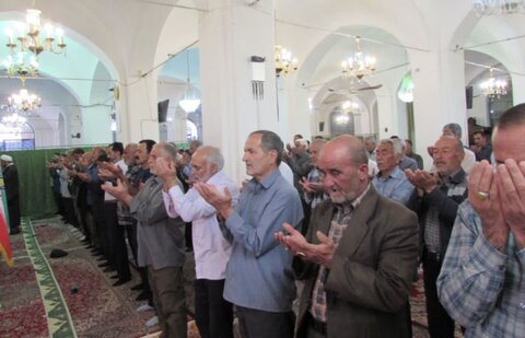 تصاویر/ اقامه نماز جمعه رفسنجان کاظم آباد