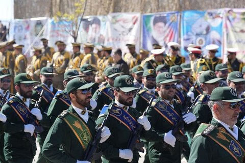 تصاویر/ نمایش اقتدار ارتش و نیروهای مسلح در رژه ۲۹ فروردین کرمانشاه
