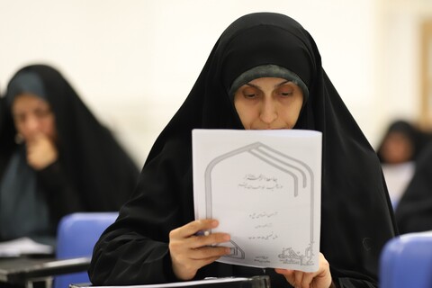 تصاویر/ آزمون ورودی سال تحصیلی 1405-1404 جامعه الزهرا سلام‌الله‌علیها در سطوح تحصیلی 3 و 4