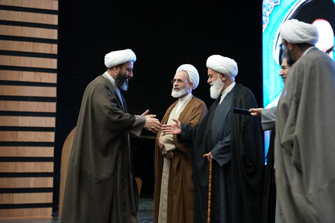 تصاویر/ برگزاری جلسه دیدار طلاب حوزه علمیه استان تهران با آیت الله اعرافی