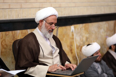 تصاویر/ اجلاسه منتخبین و رابطین تبلیغی حوزه علمیه استان تهران
