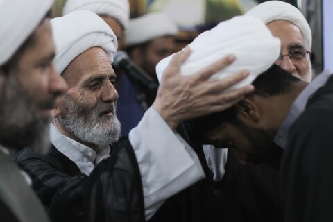 تصاویر/ مراسم عمامه گذاری و تجلیل از طلاب حوزه علمیه سفیران هدایت بیرجند