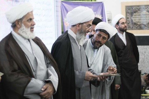 تصاویر/ مراسم عمامه گذاری و تجلیل از طلاب حوزه علمیه سفیران هدایت بیرجند