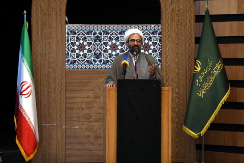 تصاویر/ دیدار صمیمی آیت الله اعرافی و معاونین ایشان با طلاب حوزه علمیه استان تهران