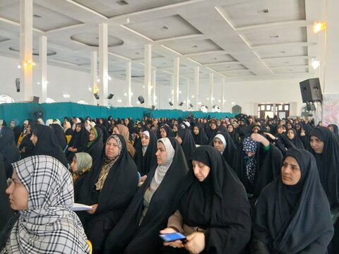 تصاویر/حضور طلاب مدرسه علمیه الهیه در مسابقه لیگ قرآنی زندگی با آیه ها در ساوه