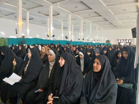 تصاویر/حضور طلاب مدرسه علمیه الهیه در مسابقه لیگ قرآنی زندگی با آیه ها در ساوه