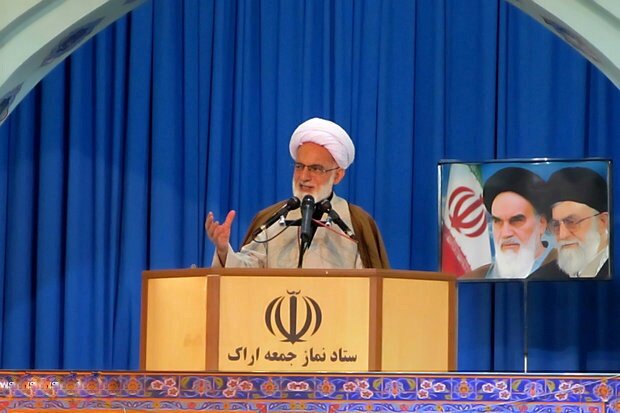 نیروهای مسلح ایران با اقتدار از مرزها دفاع می‌کنند