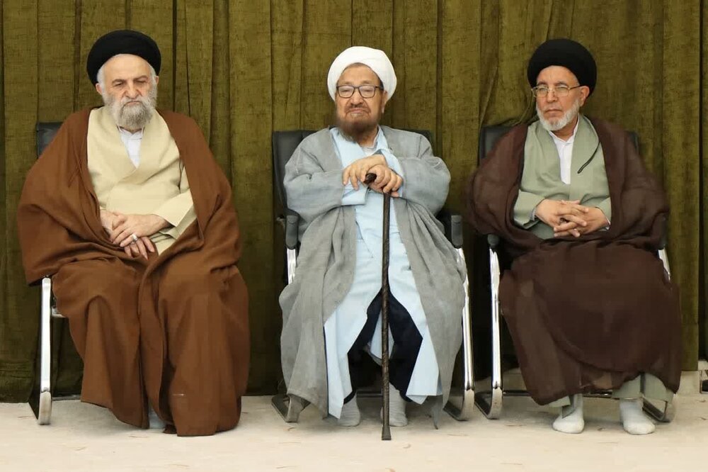 پرهیز از افراط و تفریط، راهبرد اصلی سیره اهل‌بیت(ع) در سبک زندگی اسلامی