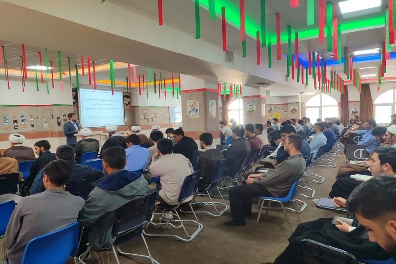 طرح ولایت استانی در شهرستان صحنه با حضور طلاب بسیجی آغاز شد + عکس