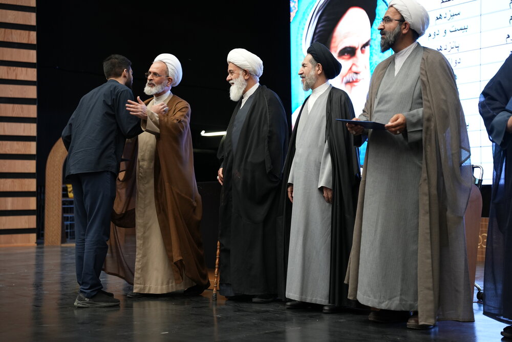 تهران با تلاش‌های بی‌وقفه علمای تهران به قله حکمت تبدیل شد