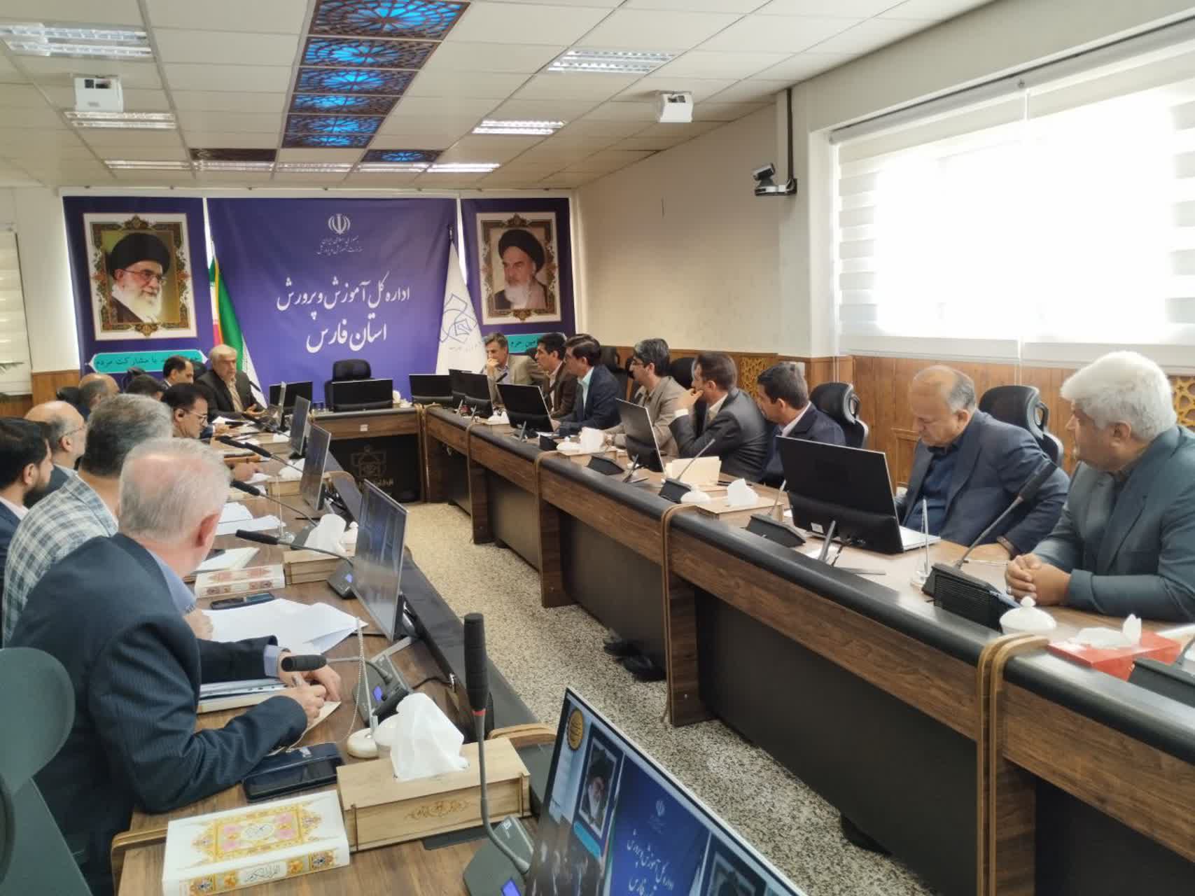 ۲۰۱ معلم نمونه استان فارس تقدیر می‌شوند