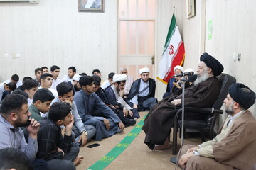 تصاویر/دیدار طلاب جدید الورود مدارس علمیه استان خوزستان با آیت‌ الله موسوی جزایری