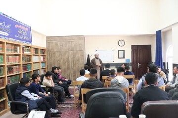 تصاویر/ بازدید دانش آموزان مدرسه شهید آهنگری ارومیه از مدرسه علمیه امام خامنه‌ای