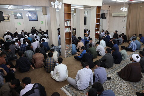 تصاویر/دیدار طلاب جدید الورود مدارس علمیه استان خوزستان با آیت‌ الله موسوی جزایری