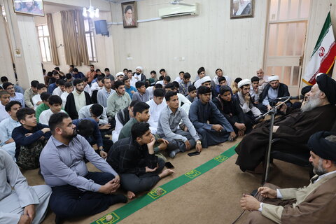 تصاویر/دیدار طلاب جدید الورود مدارس علمیه استان خوزستان با آیت‌ الله موسوی جزایری