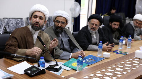 تصاویر/نشست رئیس مرکز فعالیت های دینی شهرداری تهران با آیت الله اعرفی