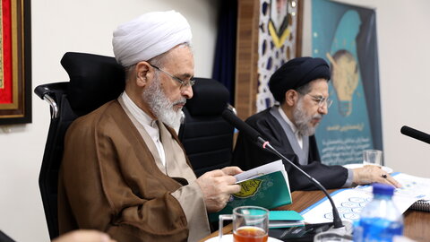 تصاویر/نشست رئیس مرکز فعالیت های دینی شهرداری تهران با آیت الله اعرفی