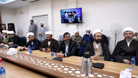 تصاویر/نشست رئیس مرکز فعالیت های دینی شهرداری تهران با آیت الله اعرفی