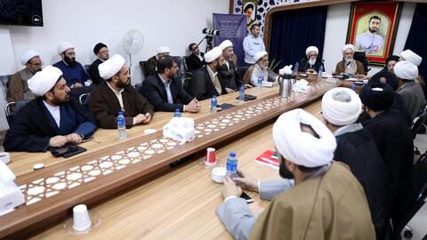 تصاویر/نشست رئیس مرکز فعالیت های دینی شهرداری تهران با آیت الله اعرفی