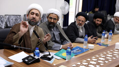 تصاویر/نشست رئیس مرکز فعالیت های دینی شهرداری تهران با آیت الله اعرفی