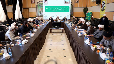 تصاویر/ جلسه  آیت الله اعرافی و معاونین ایشان با نهادهای حوزوی استان تهران