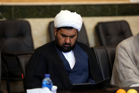 تصاویر / جلسه  آیت الله اعرافی و معاونین ایشان با شورای معاونین استان تهران و جمع بندی