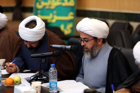 تصاویر / جلسه  آیت الله اعرافی و معاونین ایشان با شورای معاونین استان تهران و جمع بندی