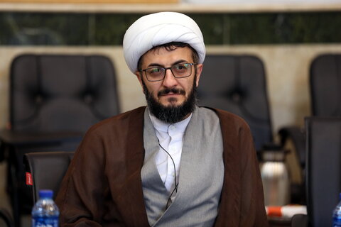 تصاویر / جلسه  آیت الله اعرافی و معاونین ایشان با شورای معاونین استان تهران و جمع بندی