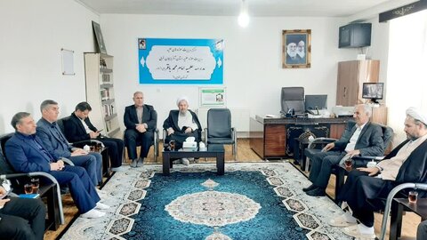 تصاویر/ جلسه هماهنگی شورای توسعه آموزش و پژوهش در شاهین دژ