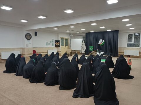 تصاویر/ مراسم استغاثه به امام زمان (عج) در مدرسه علمیه زینب کبری(س) ارومیه