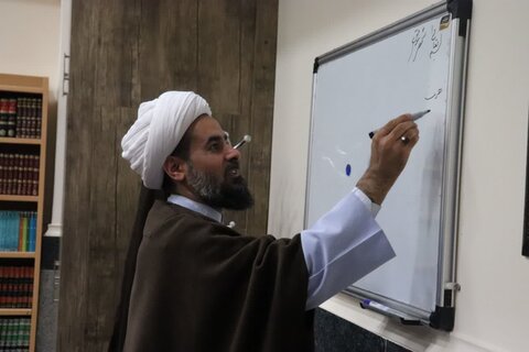 تصاویر/ ازدید دانش آموزان مدرسه شهید آهنگری ارومیه از مدرسه علمیه امام خامنه‌ای ارومیه