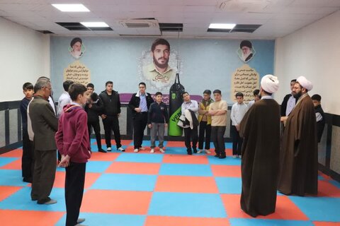 تصاویر/ ازدید دانش آموزان مدرسه شهید آهنگری ارومیه از مدرسه علمیه امام خامنه‌ای ارومیه