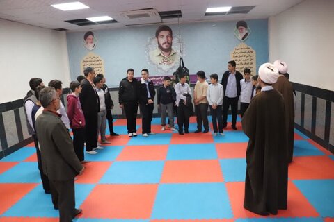 تصاویر/ ازدید دانش آموزان مدرسه شهید آهنگری ارومیه از مدرسه علمیه امام خامنه‌ای ارومیه